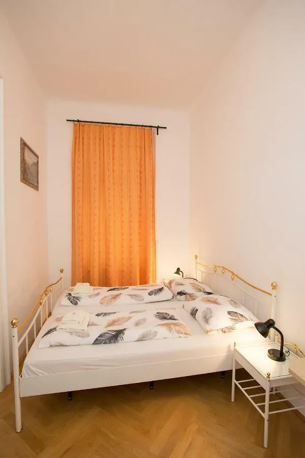 Apartments Opera Vienna