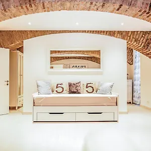  Apartamento Wohnen Im Herzen Von Budget