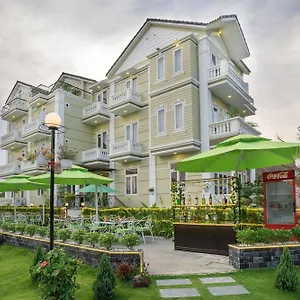 Golden Bell Backpacker Hotel&pool Bar Hội An