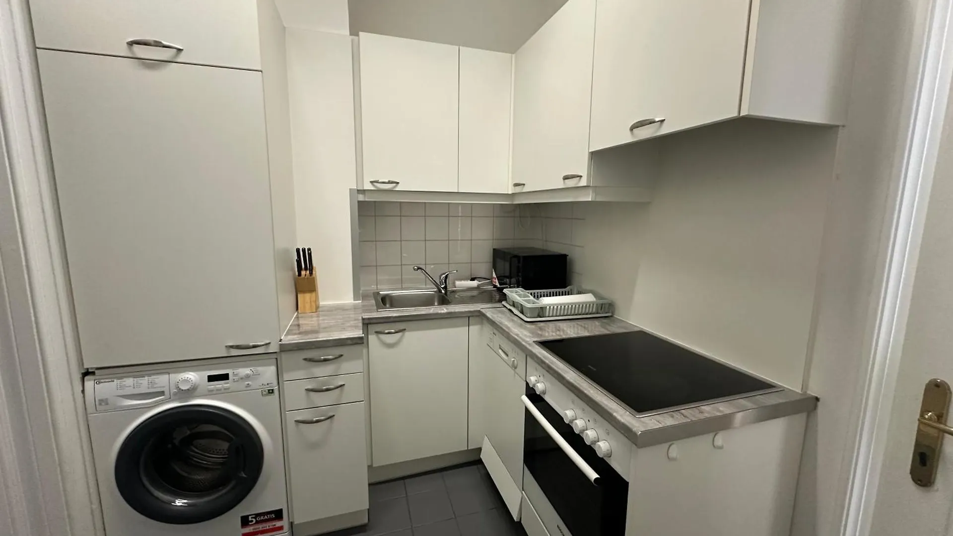 Apartments Opera فيينا 0*,  النمسا